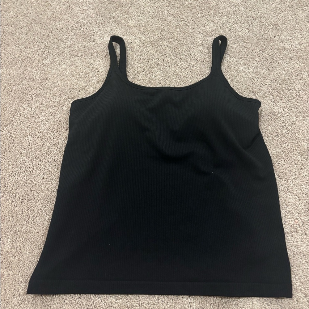 Black Ribbed Tank Top 🖤